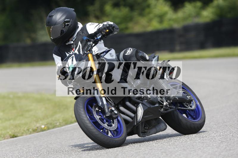 Archiv-2025/25 10.06.2025 MaxRacing ADR/Gruppe gruen/17